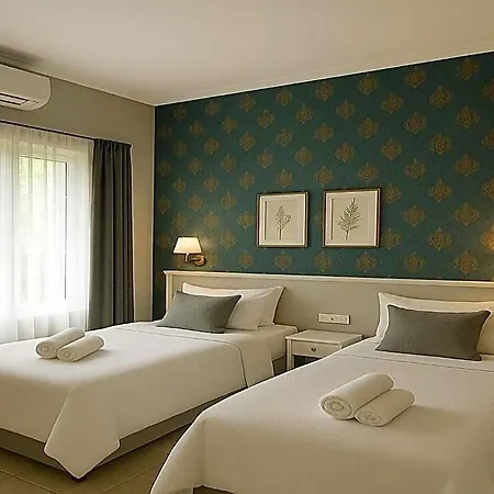 Corlu Safir & Center 3*